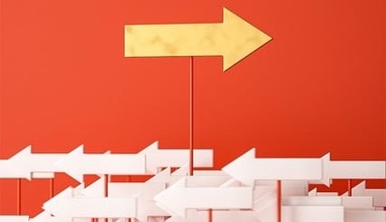 Qu’est-ce qu’être rebelle ? Sortir du cadre, se libérer des conditionnements, ou suivre une valeur intérieure plus forte ? Cecile Matringe partage ses réflexions inspirées du Triangle d’Énergie Rebelle.